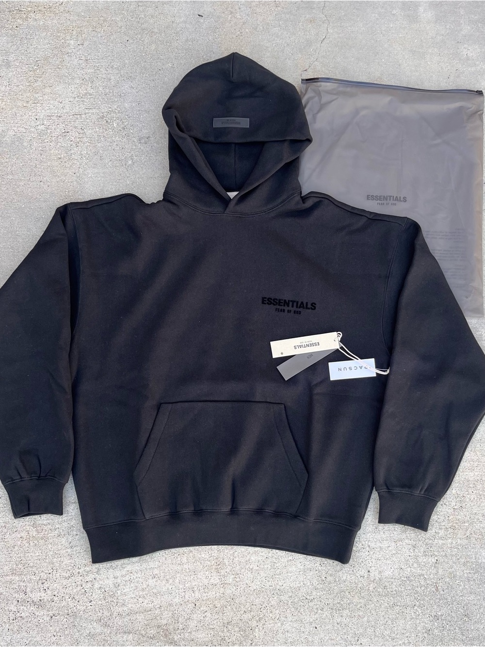 Essentials fear Of God Black Logo Pullover Hoodie